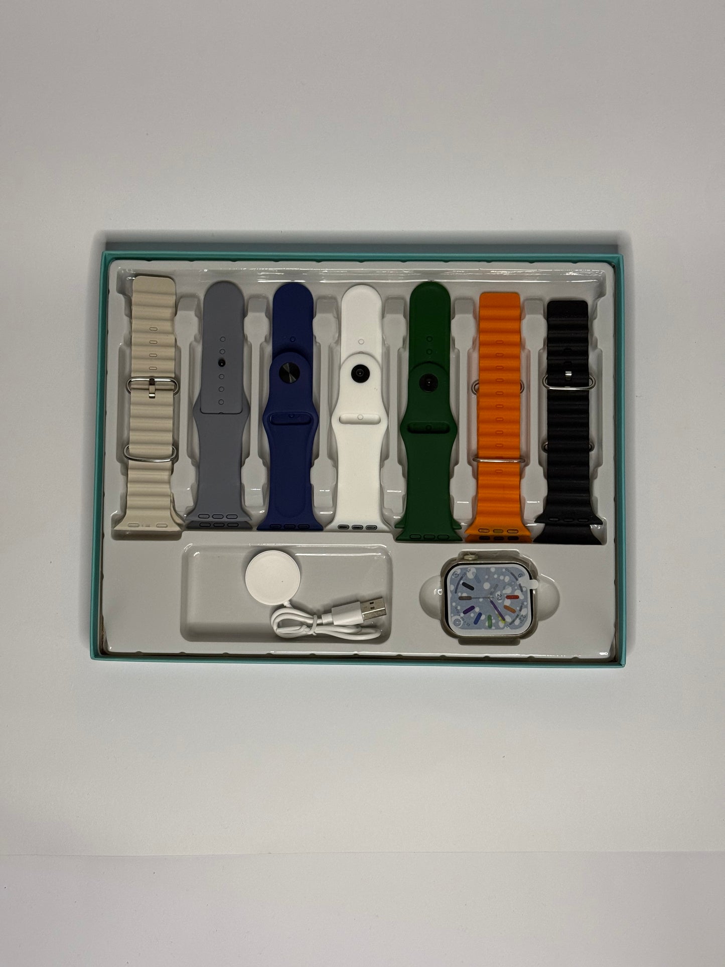 Crown S700 ( Series 10 Watch + 7 Straps )